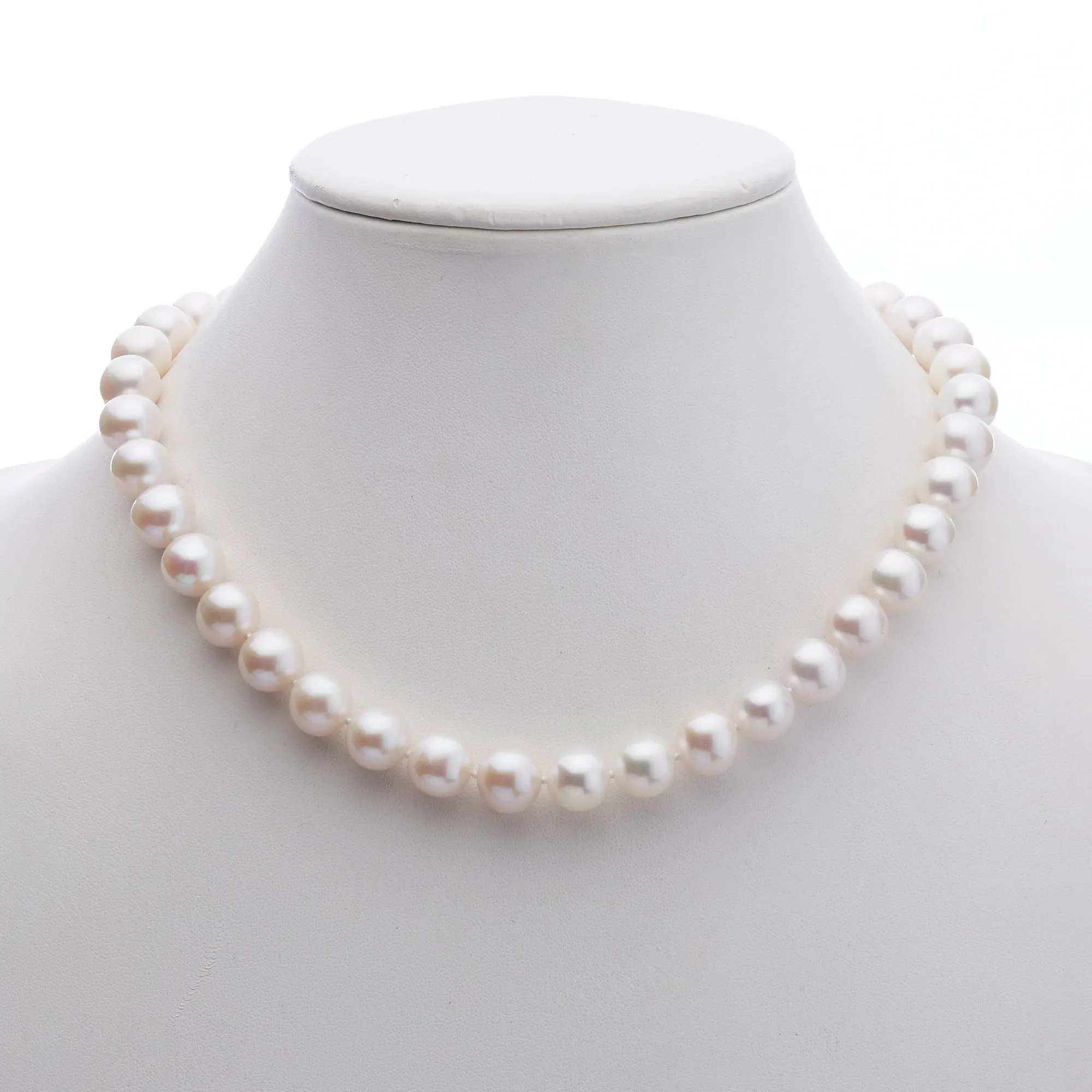 7mm White Pearl and Gold Necklace