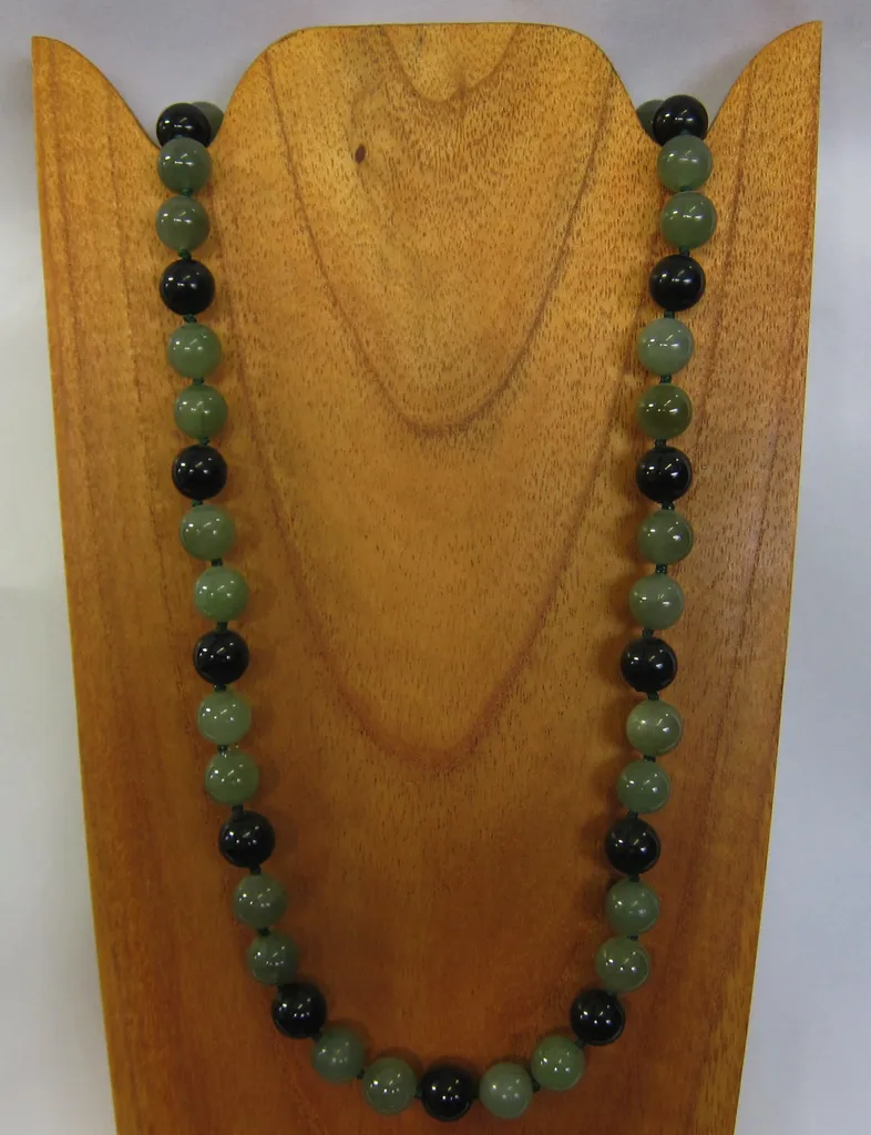 Black and Green jade beaded necklace, 20”