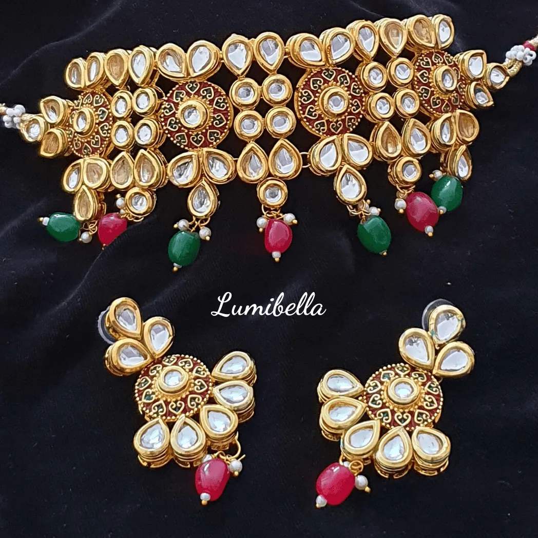 Choker Necklace With Traditional Kundan