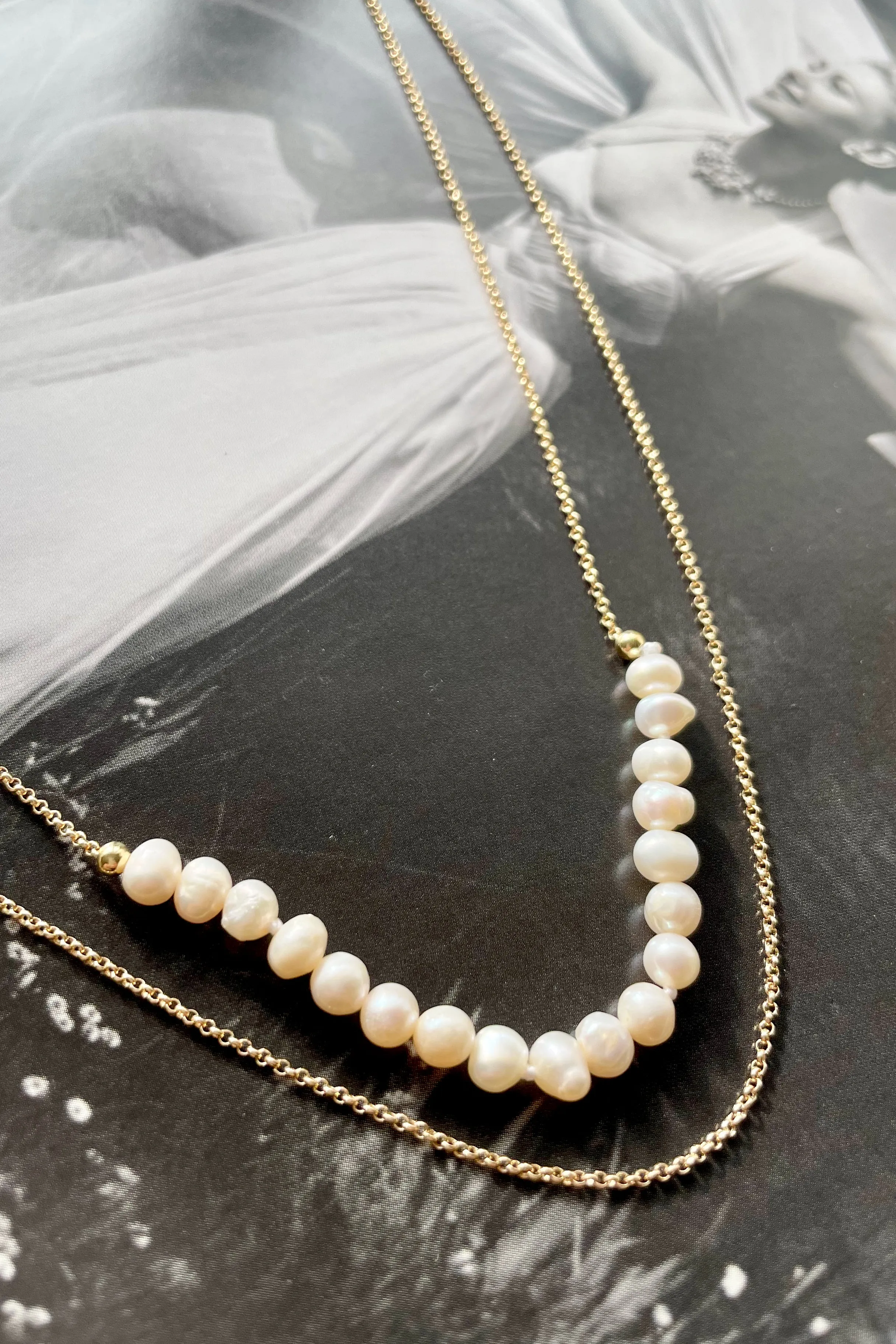 Leona Necklace - Freshwater Pearls & Gold