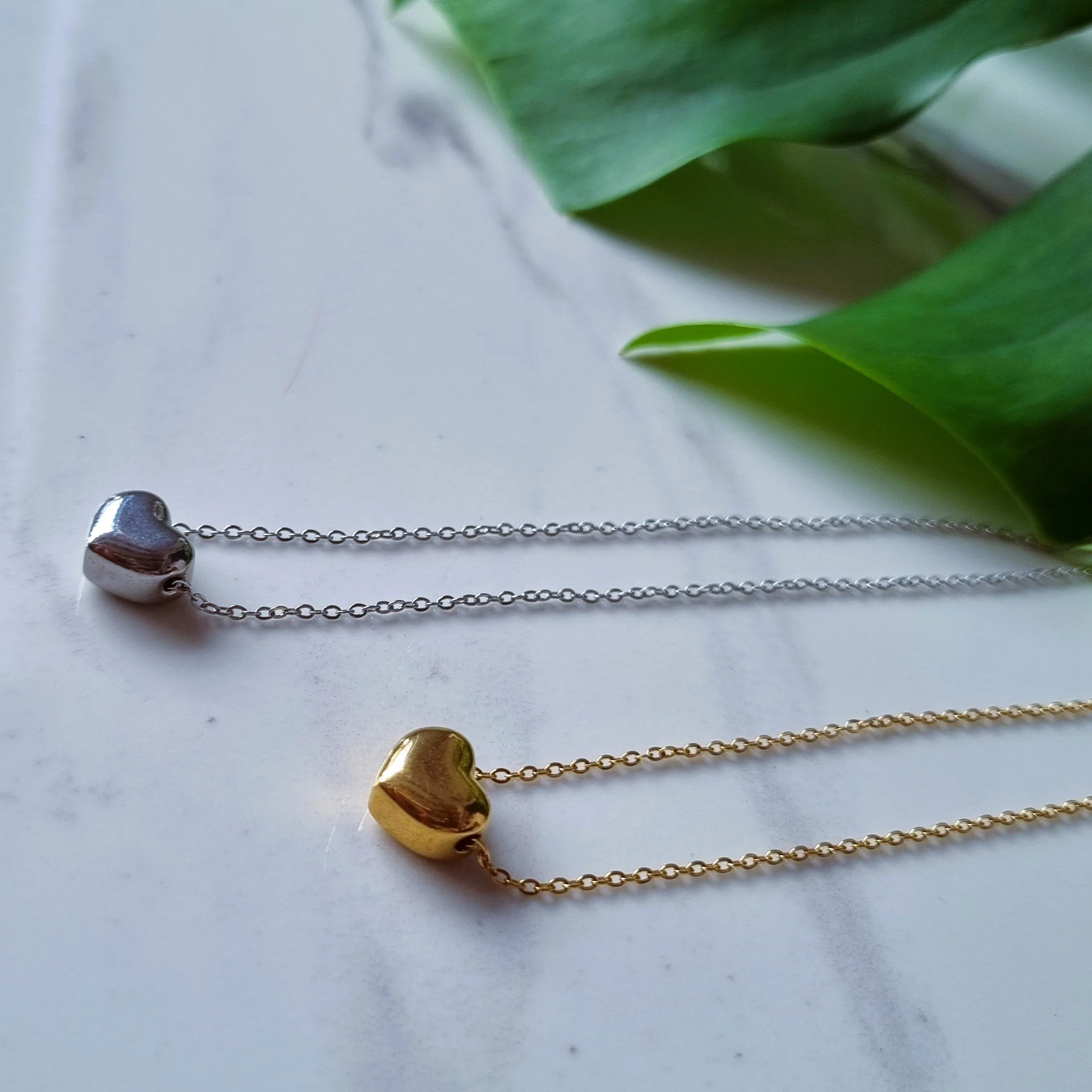 Metalic hearts necklace