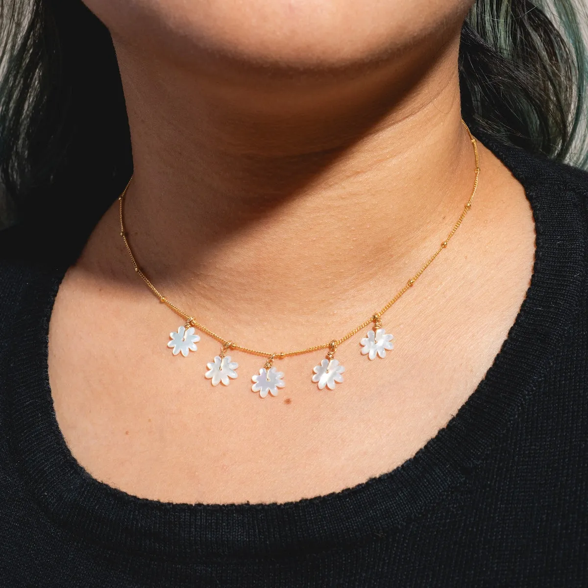 Mother of Pearl Flower Shaker Necklace