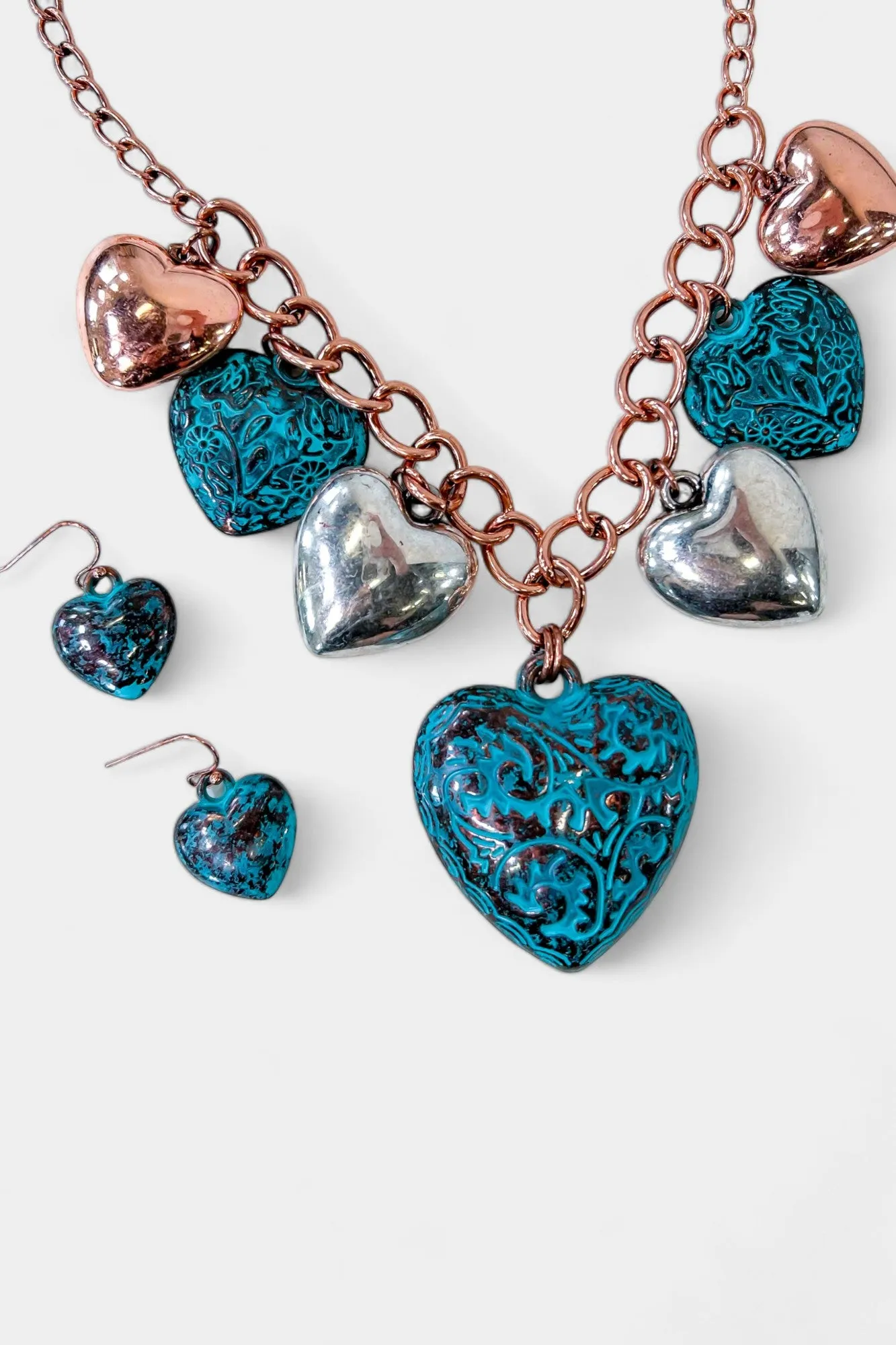 Multi Metal Heart Pendants Dangle Necklace