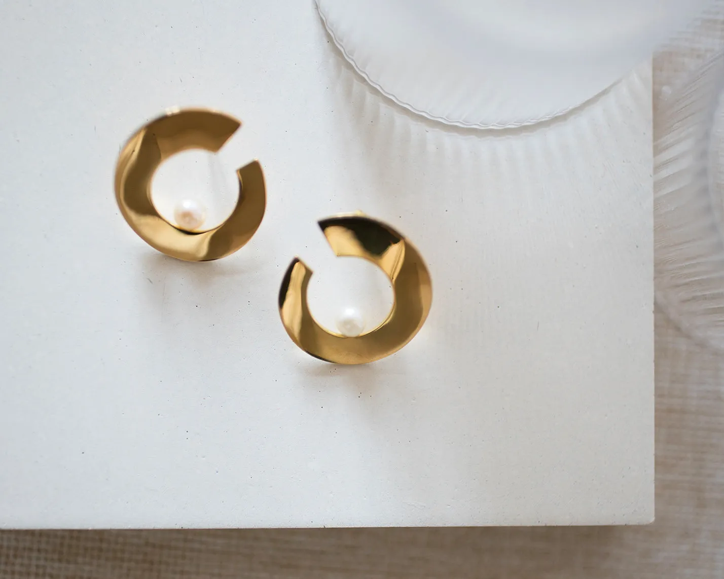 Onda Earrings Gold